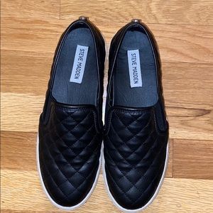 Steve Madden size 8, Black Slip On